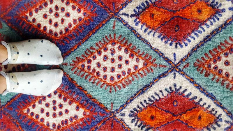 Colours and motifs of the Iranian felt carpet
