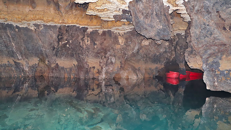 alisadr water cave in hamadan